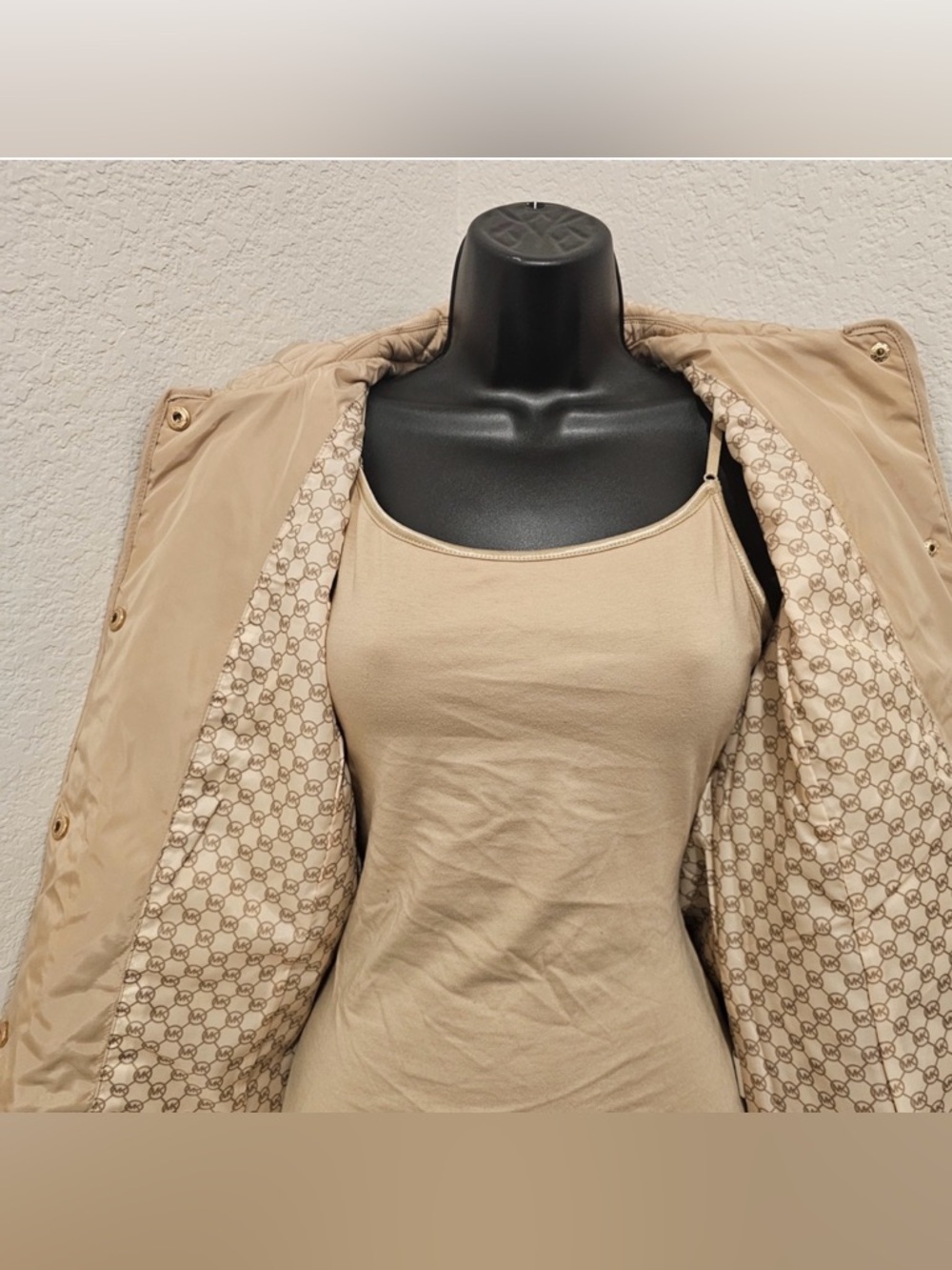 Michael Kors Beige Diamond Quilted Snap-Front  Jacket size M NWT - Picture 2 of 8